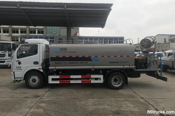 Dongfeng Duolika D7 150hp 4X2(6 wheels) Green Sprinkler Truck Exterior (3) | 86Trucks