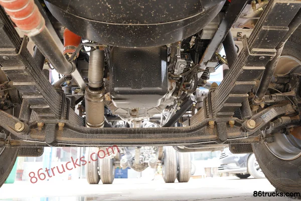 SHACMAN Delong L3000 Composite Edition 245hp 4X2(6 wheels) 7.75m Wing Opening Van Cargo Truck Chassis (1) | 86Trucks