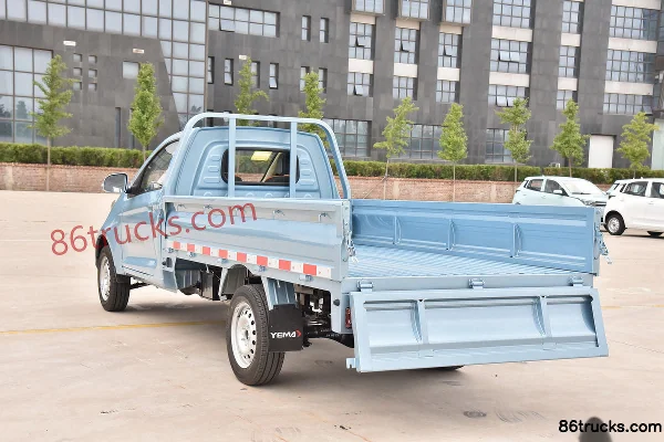 Yema MINI Card Trendy Edition 91 hp 4X2(6 wheels) 2.71 m Single Row Stake Micro Truck (China VI) Body (1) | 86Trucks