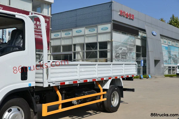 Jiangxi Isuzu Yifang EC5 Flagship 116hp 4X2(6 wheels) 4.155m single-row flatbed light truck (hydraulic brake) Body (1) | 86Trucks