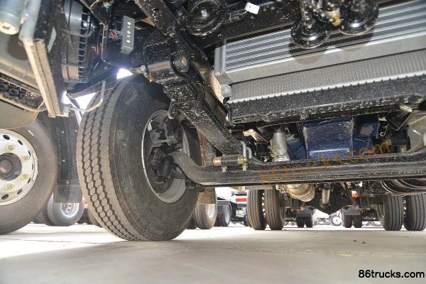 SHACMAN Light Truck Delong K3000 130hp 4X2(6 wheels) 4.18m Single Row Flatbed Light Truck (China VI)(Wide Track) Chassis (2) | 86Trucks