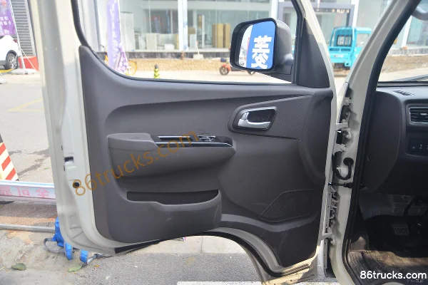 Foton Xiangling M1 Comfort 1.6L 122hp 4X2(6 wheels) Gasoline 3.3m Single-row Van Micro Truck Cab (1) | 86Trucks
