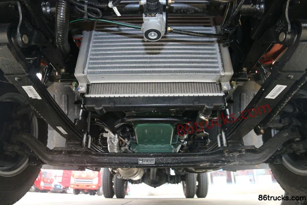 FAW Jiefang Hu VN escaladeur 130 ch 4X2(6 roues) camion léger plateau 4,2 m monoplace Châssis (1) | 86Trucks