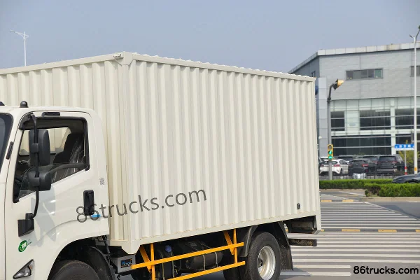 JMC Kaiyun Qiangjin Edition 129hp 4X2(6 wheels) 4.08m Single Row Van Light Truck (China VI) Body (1) | 86Trucks