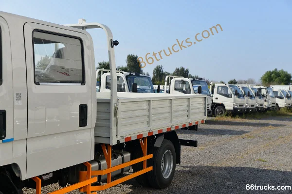 JMC Kaiyun Upgraded Medium Body 122hp 4X2(6 wheels) 3.16m Double Row Flatbed Light Truck (Hydraulic Brake) (1) | 86Trucks