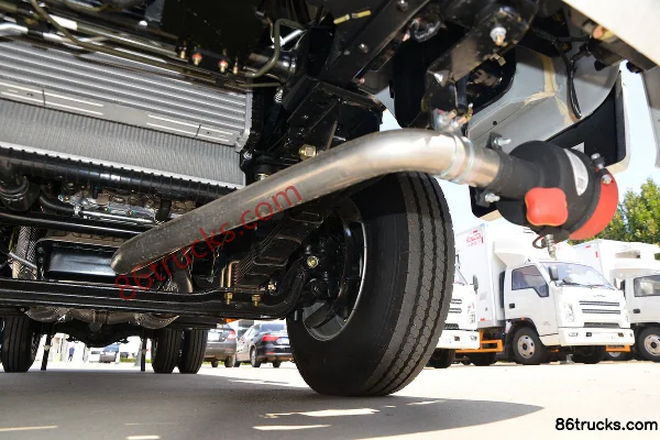 JMC New Shunda Narrow Body 116hp 4X2(6 wheels) 4.1m Gas Cylinder Transport Truck (China VI) Chassis (3) | 86Trucks