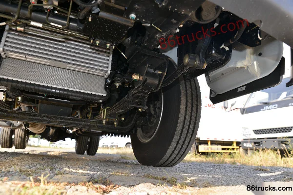 JMC Shunda Narrow Body 122hp 4X2(6 wheels) 4.22m Flatbed Light Truck (China VI) Chassis (3) | 86Trucks