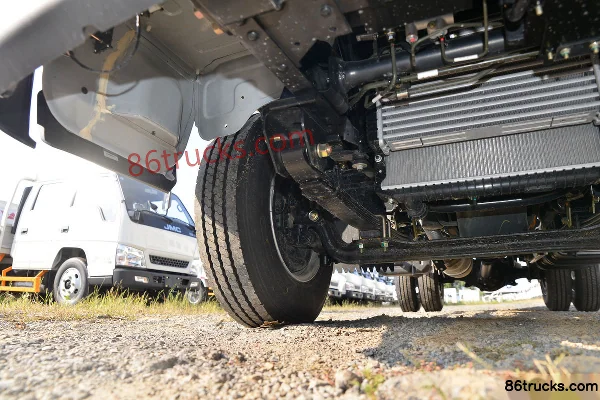 JMC Shunda Narrow Body 122hp 4X2(6 wheels) 4.22m Flatbed Light Truck (China VI) Chassis (2) | 86Trucks