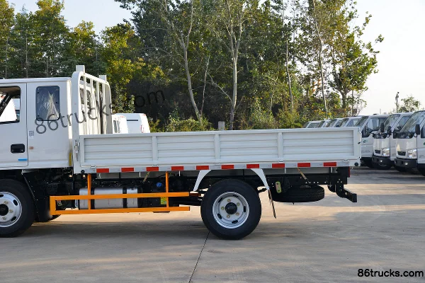 JMC Shunda narrow body 122hp 4X2(6 wheels) 3.3m single row flatbed light truck (China VI) (2) | 86Trucks