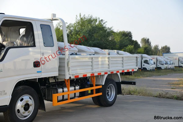 JMC Shunda narrow body 122hp 4X2(6 wheels) 3.3m single row flatbed light truck (China VI) (1) | 86Trucks