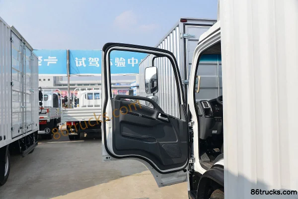 SHACMAN Light Truck Delong K3000 120hp 4X2(6 wheels) 4.18m Single Row Van Light Truck (China VI) Cab (1) | 86Trucks