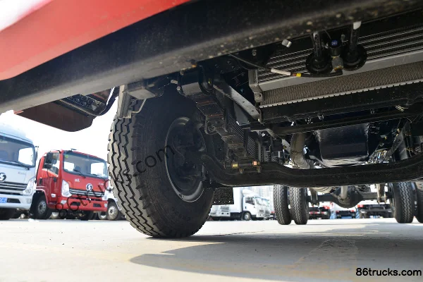 SHACMAN Light Truck Delong K3000 190 hp 4X2(6 wheels) 5.18m single-row stake truck Chassis (2) | 86Trucks