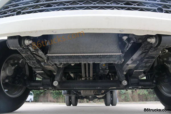 Foton Xiangling V3 Luxury Type 1.6L 122hp 4X2(6 wheels) Gasoline 3.7m Single Row Van Mini Truck Chassis (1) | 86Trucks