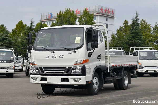 JAC Junling V5 140hp 4X2(6 wheels) 3.37m half-cab flatbed light truck Exterior (3) | 86Trucks