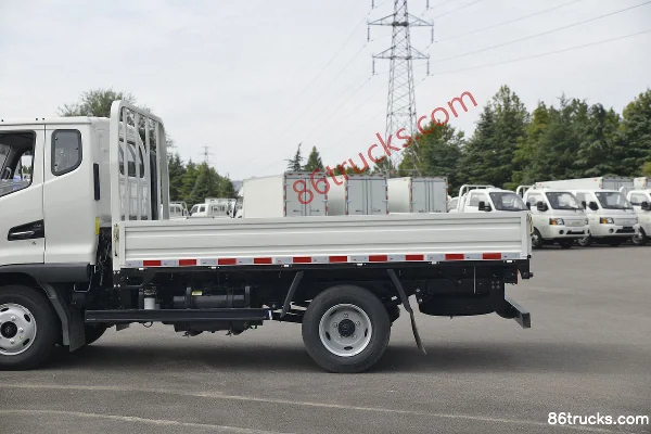 JAC Junling V5 140hp 4X2(6 wheels) 3.37m half-cab flatbed light truck Body (2) | 86Trucks