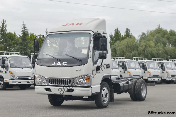 JAC Kangling H3 95 hp 4X2(6 wheels) 3.7 m Single Row Box Light Truck (China VI) Exterior (3) | 86Trucks