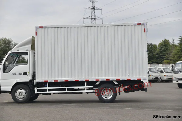Qingling Isuzu 100P 120 hp 4X2(6 wheels) 4.25m single row van light truck (China VI) Body (2) | 86Trucks