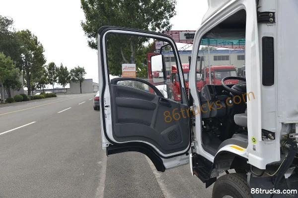 Qingling Lingka Standard Load 160hp 4X2(6 wheels) 4.13m Single-row Cab Van Light Truck (New Interior) (1) | 86Trucks