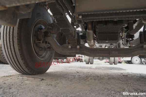 JAC Dewos Q9 220 ch 4X2(6 roues) 8,2 m camion porteur fourgon (China VI) Châssis (2) | 86Trucks