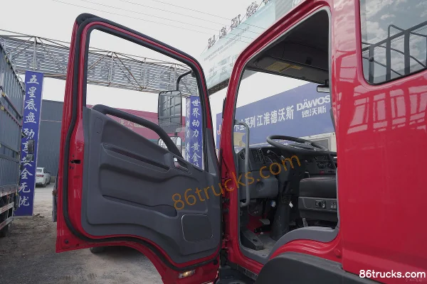 JAC Dewos V8 170 hp 4X2(6 wheels) 5.48m Cab Chassis Cargo Truck (China VI) (1) | 86Trucks