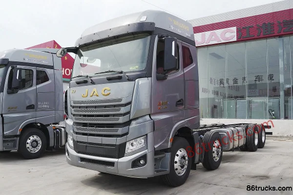 JAC Gallop K7 heavy truck 490 hp 8X4(12 wheels) 9.3m AMT automatic stake cargo truck (China VI) Exterior (3) | 86Trucks