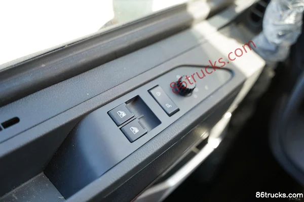 Sinotruk HOWO TH7 Heavy Truck 510 hp 6X4(10 wheels) AMT Automatic Tractor Truck (China VI) Cab (2) | 86Trucks