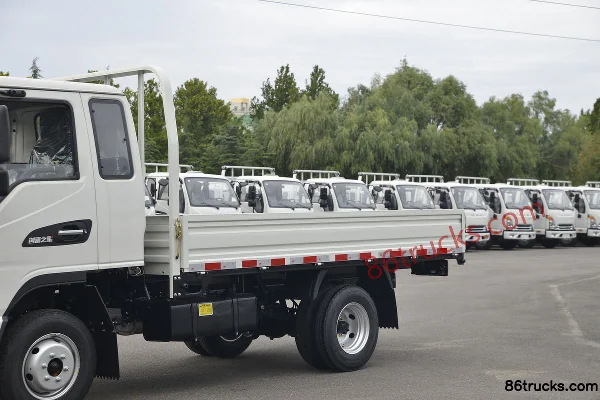 JAC Kangling J3 135hp 4X2(6 wheels) 3.37m Semi-row Flatbed Light Truck (China VI) Body (1) | 86Trucks