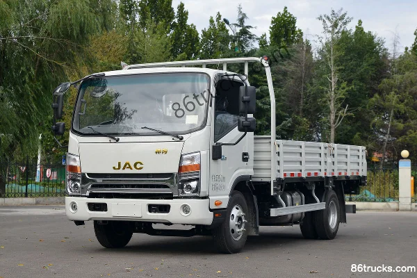 JAC Shuailing Q6 160 hp 4X2(6 wheels) 4.18m single-row flatbed light truck (China VI) (Fast Gear 8-speed) Exterior (3) | 86Trucks