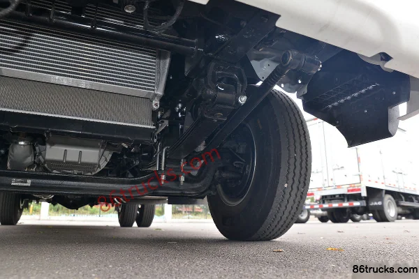 JAC Shuailing Q6 160 hp 4X2(6 wheels) 4.18m single-row flatbed light truck (China VI) (Fast Gear 8-speed) Chassis (3) | 86Trucks