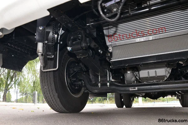 JAC Shuailing Q6 160 hp 4X2(6 wheels) 4.18m single-row flatbed light truck (China VI) (Fast Gear 8-speed) Chassis (2) | 86Trucks