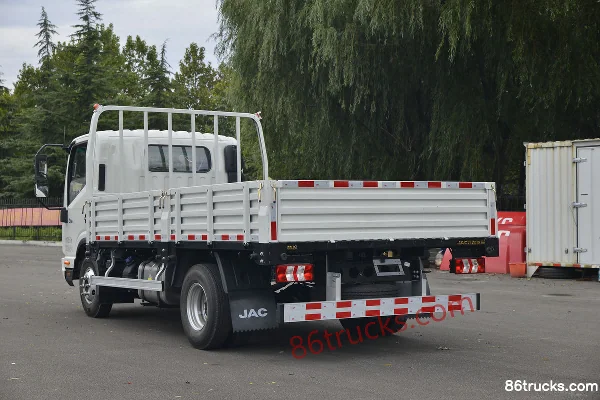 JAC Shuailing Q6 160 hp 4X2(6 wheels) 4.18m single-row flatbed light truck (China VI) (Fast Gear 8-speed) Body (3) | 86Trucks