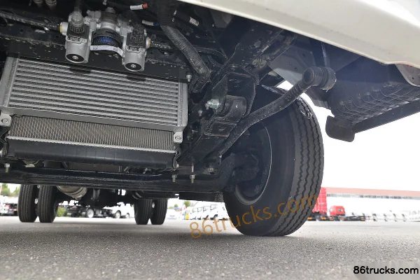 JAC Shuailing E Medium 130 hp 4X2(6 wheels) 4.22m Single-row Cage Light Truck (China VI) Chassis (3) | 86Trucks