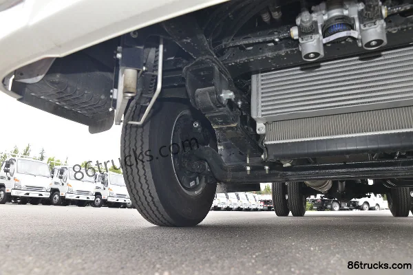 JAC Shuailing E Medium 130 hp 4X2(6 wheels) 4.22m Single-row Cage Light Truck (China VI) Chassis (2) | 86Trucks