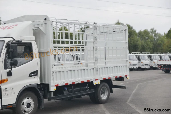 JAC Shuailing E Medium 130 hp 4X2(6 wheels) 4.22m Single-row Cage Light Truck (China VI) Body (1) | 86Trucks