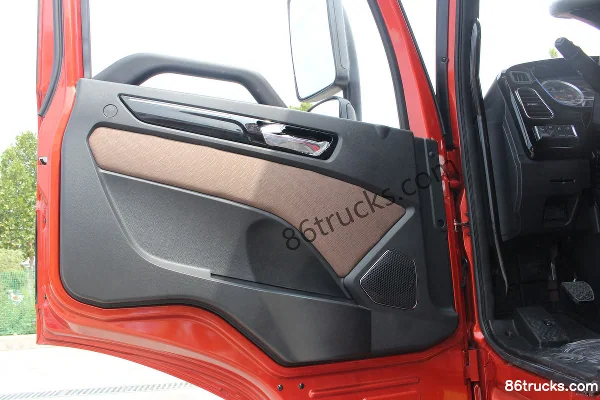 FAW Jiefang Qingdao HanV Heavy Truck 2.0 460 hp 6X4(10 wheels) Tractor Truck (China VI) Cab (2) | 86Trucks
