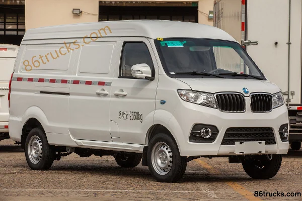 Dongfeng Yufeng EM19 2.6T 2.56m Electric Cargo Van (265km Range) 41.86kWh Exterior