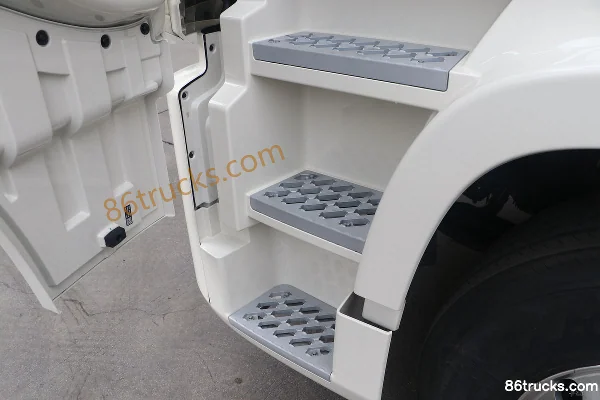 Dongfeng Commercial Vehicle Tianlong Flagship GX 520hp 4X2(6 wheels) AMT Automatic Tractor Truck (China VI) Cab (2) | 86Trucks