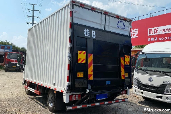 Dongfeng Liuqi Chenglong L2 140 ch 4X2(6 roues) camion léger fourgon monoplace 4,2 m Extérieur (3) | 86Trucks
