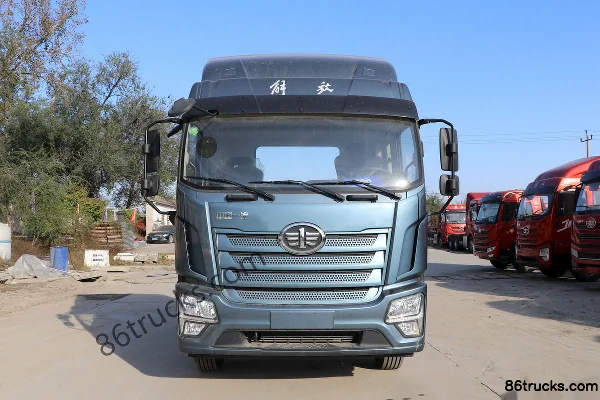 FAW Jiefang Qingdao JK6 Medium Truck 220 hp 4X2(6 wheels) 6.75m Stake Truck (China VI)(378 rear axle) Exterior (2) | 86Trucks