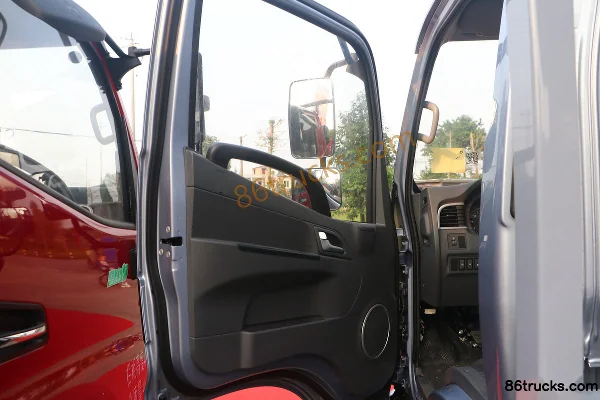 JAC Junling V5 132hp 4X2(6 wheels) 4.22m Single Row Flatbed Light Truck (China VI) Cab (1) | 86Trucks