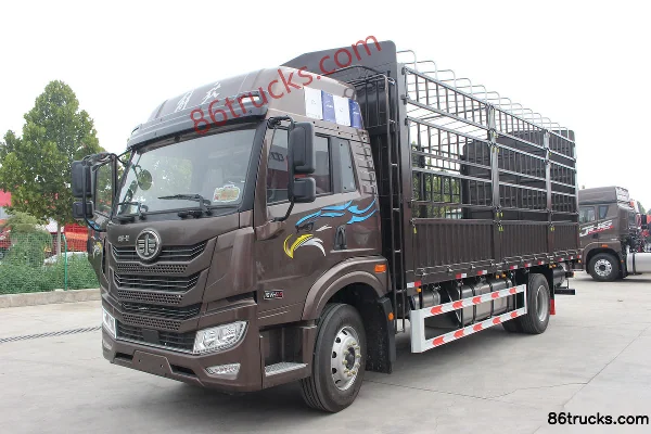 FAW Jiefang Qingdao Long VH 2.0 Edition 250hp 4X2(6 wheels) 6.75m Stake Cargo Truck (China VI) (Axle Ratio 4.111) Exterior (3) | 86Trucks