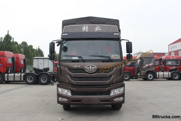 FAW Jiefang Qingdao Long VH 2.0 Edition 250hp 4X2(6 wheels) 6.75m Stake Cargo Truck (China VI) (Axle Ratio 4.111) Exterior (2) | 86Trucks