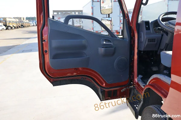 Foton Aoling Jieyun Classic Edition 150hp 4X2(6 wheels) 3.8m Single Row Flatbed Light Truck (China VI) Cab (2) | 86Trucks