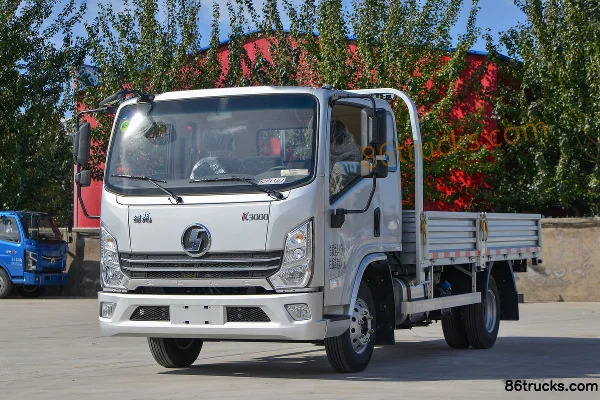 SHACMAN Light Truck Delong K3000 Comfort 190hp 4X2(6 wheels) 5.4m Semi-row Flatbed Cargo Truck (China VI) Exterior (3) | 86Trucks