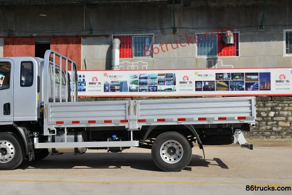 SHACMAN Light Truck Delong K3000 Comfort 190hp 4X2(6 wheels) 5.4m Semi-row Flatbed Cargo Truck (China VI) Body (2) | 86Trucks