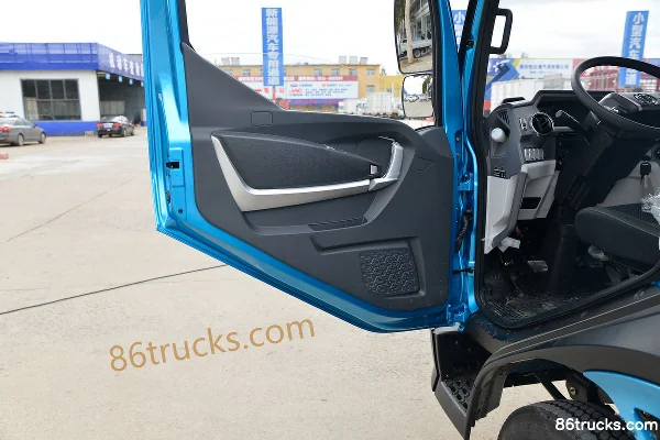 Feidi W5 160hp 4X2(6 wheels) 4.18m Single Row Flatbed Light Truck Cab (2) | 86Trucks