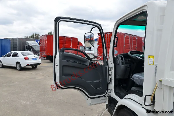 Yuejin Kaituo T100 122 hp 4X2(6 wheels) 3.6m Dump Truck Cab (1) | 86Trucks