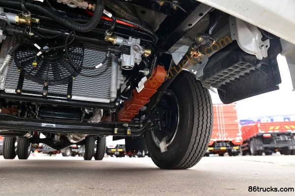 Yuejin Kaituo T100 122 hp 4X2(6 wheels) 3.6m Dump Truck Chassis (3) | 86Trucks