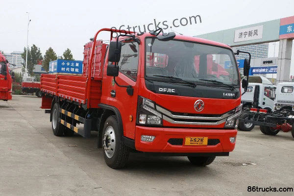 Dongfeng Duolika D7 Super Power 200hp 4X2(6 wheels) 5.18m Semi-row Flatbed Cargo Truck Exterior