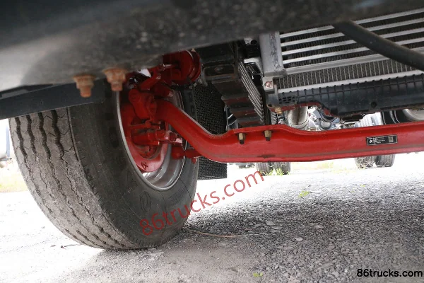 Dongfeng Duolika D9 180 ch 4X2(6 roues) 6.8 m camion porteur à ridelles Châssis (3) | 86Trucks